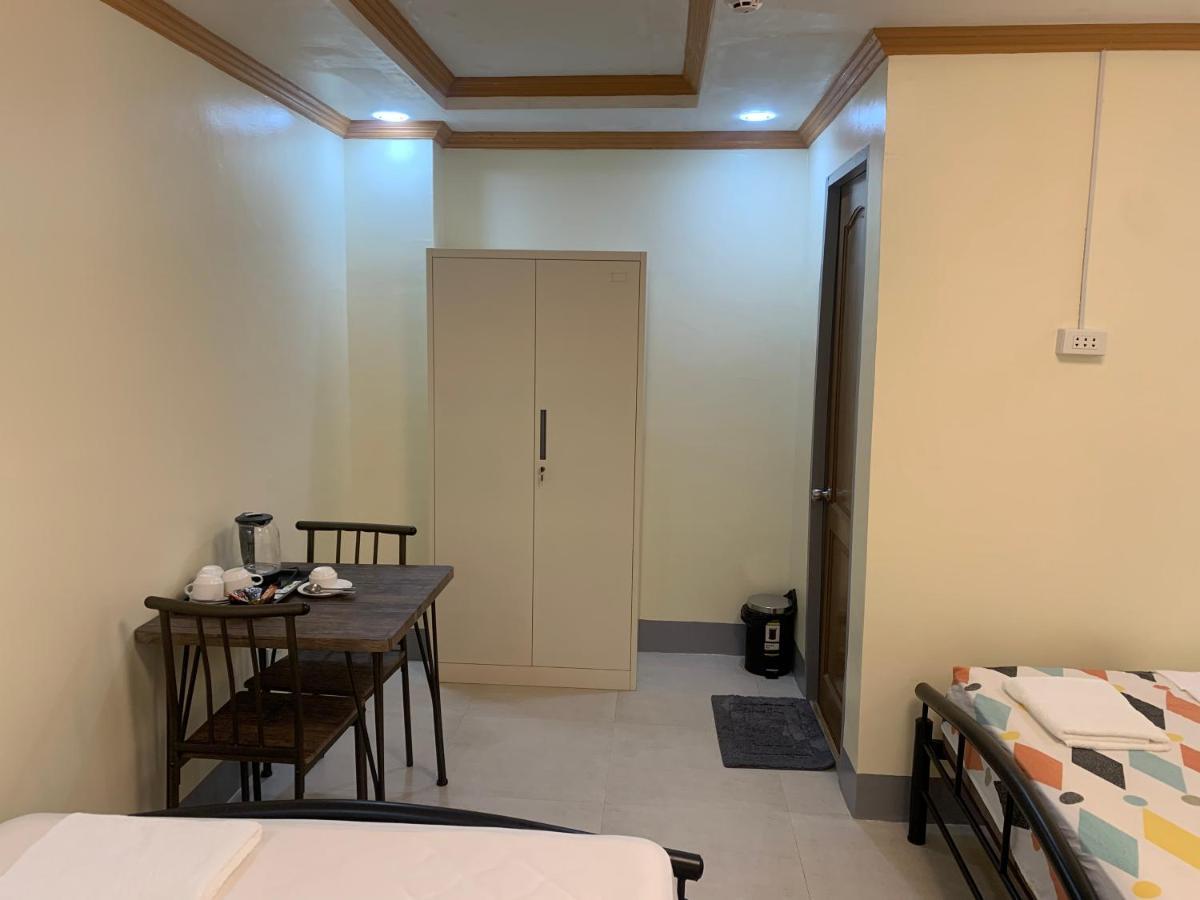 Zl Travelers Inn Batuan 외부 사진