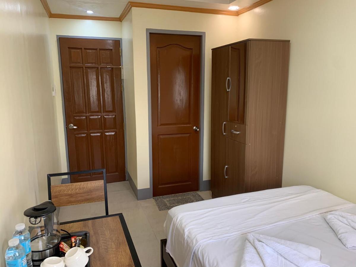 Zl Travelers Inn Batuan 외부 사진