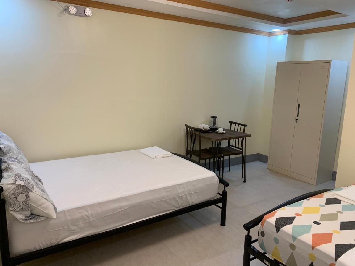 Zl Travelers Inn Batuan 외부 사진