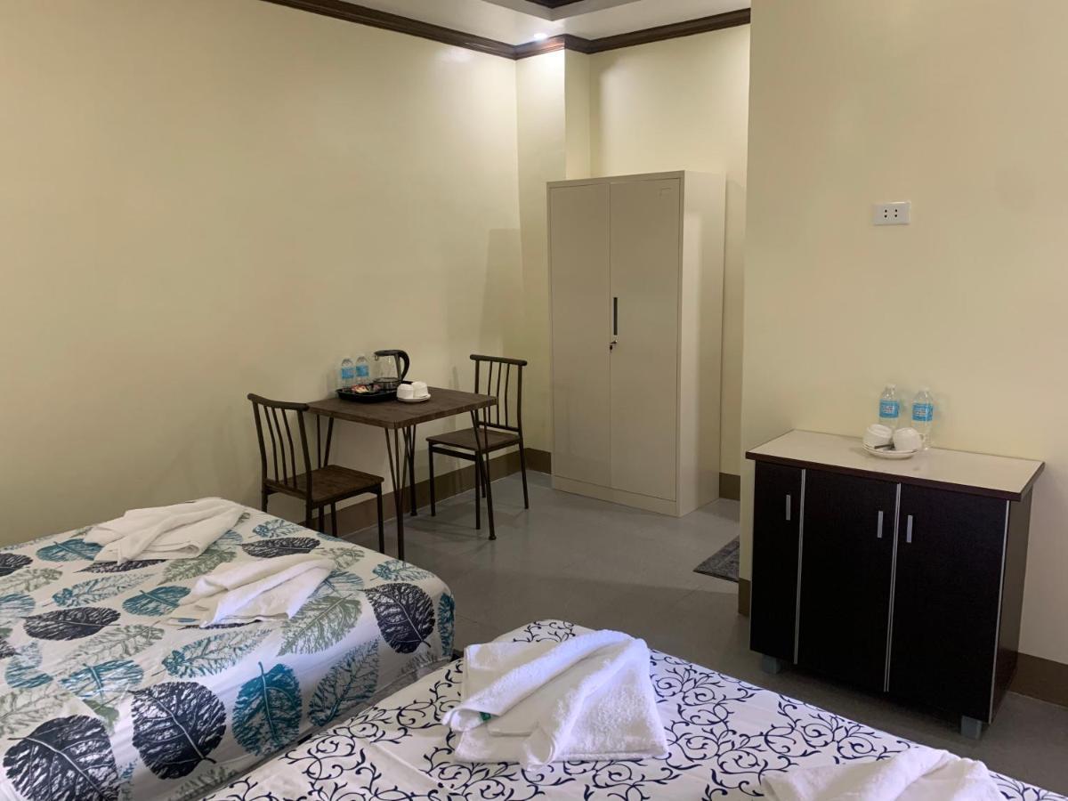 Zl Travelers Inn Batuan 외부 사진