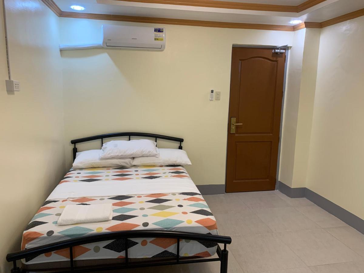 Zl Travelers Inn Batuan 외부 사진
