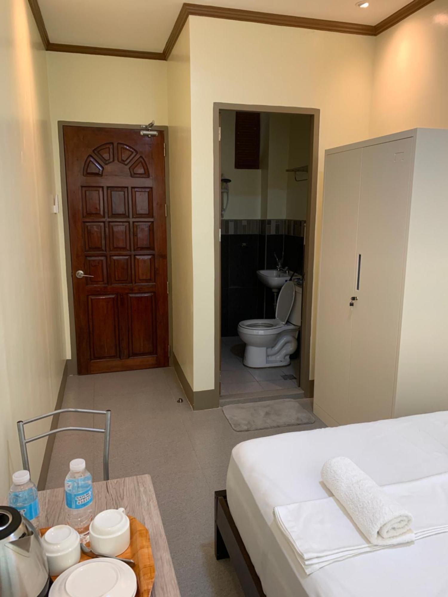 Zl Travelers Inn Batuan 외부 사진