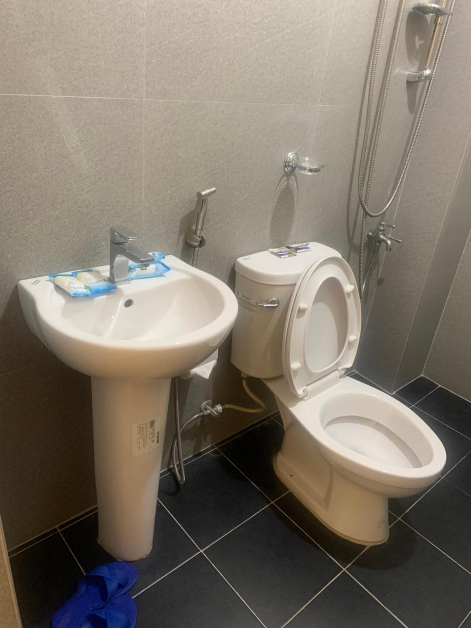 Zl Travelers Inn Batuan 외부 사진