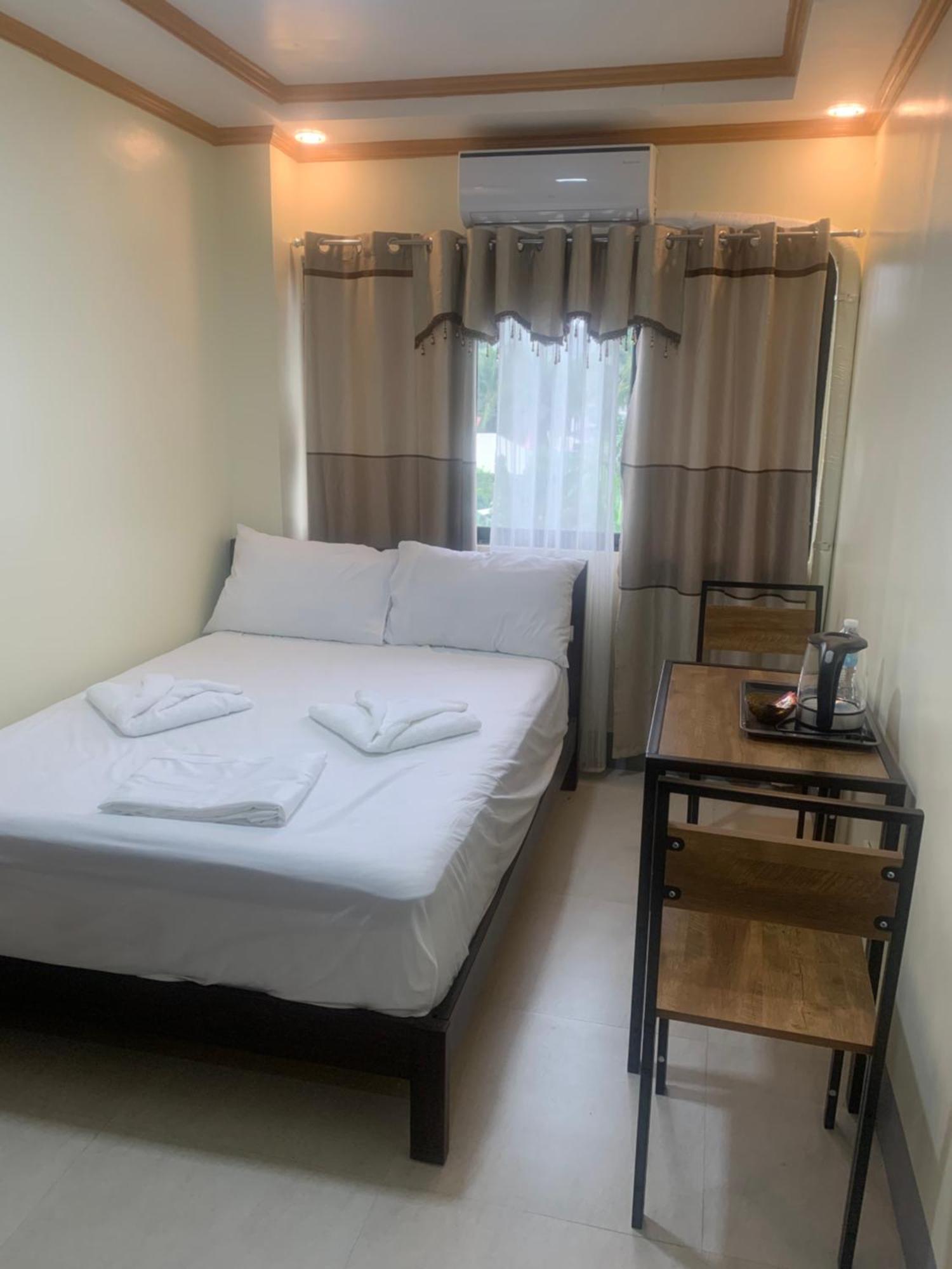 Zl Travelers Inn Batuan 외부 사진