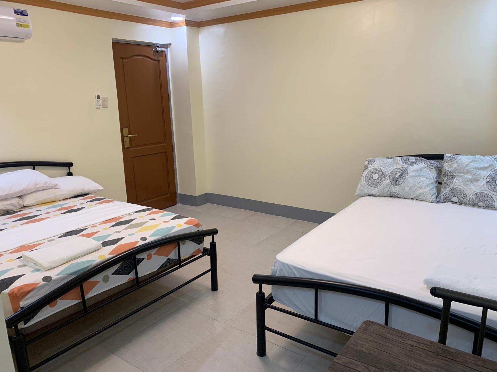 Zl Travelers Inn Batuan 외부 사진