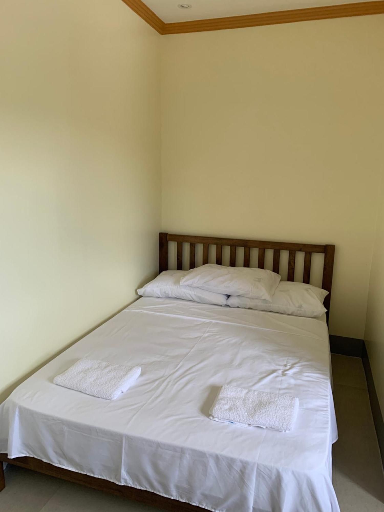 Zl Travelers Inn Batuan 외부 사진